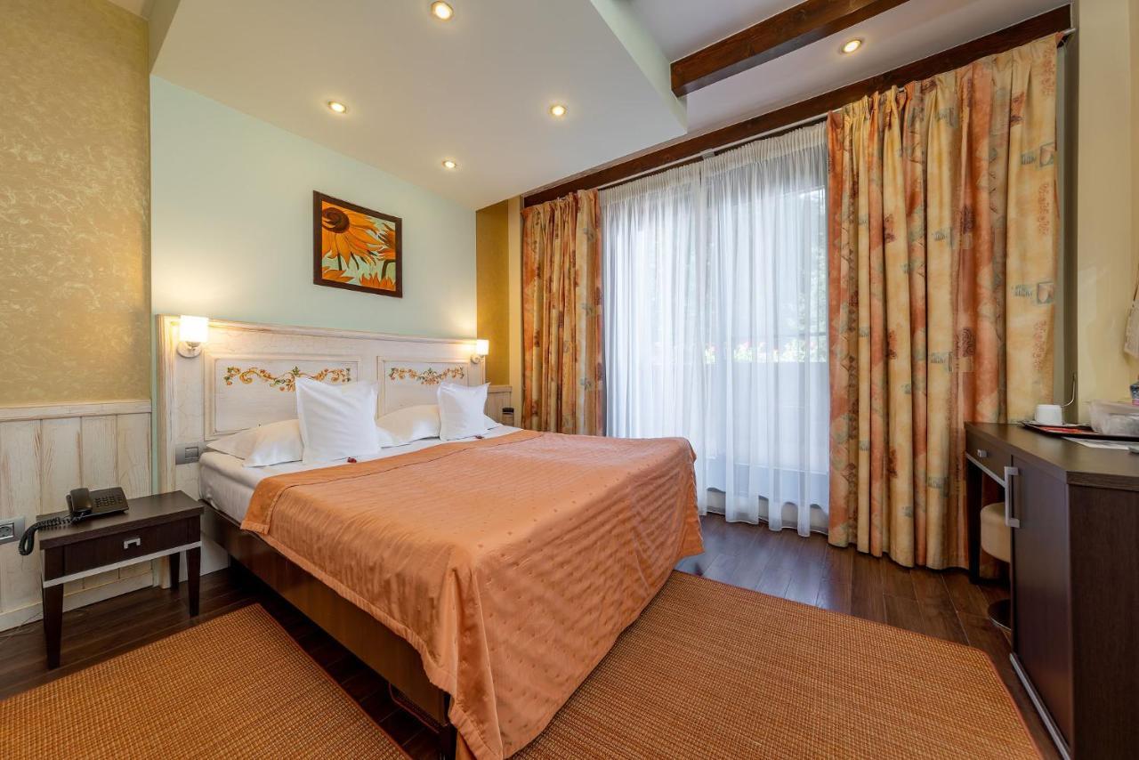 Casa Freya Hotel Busteni Bagian luar foto