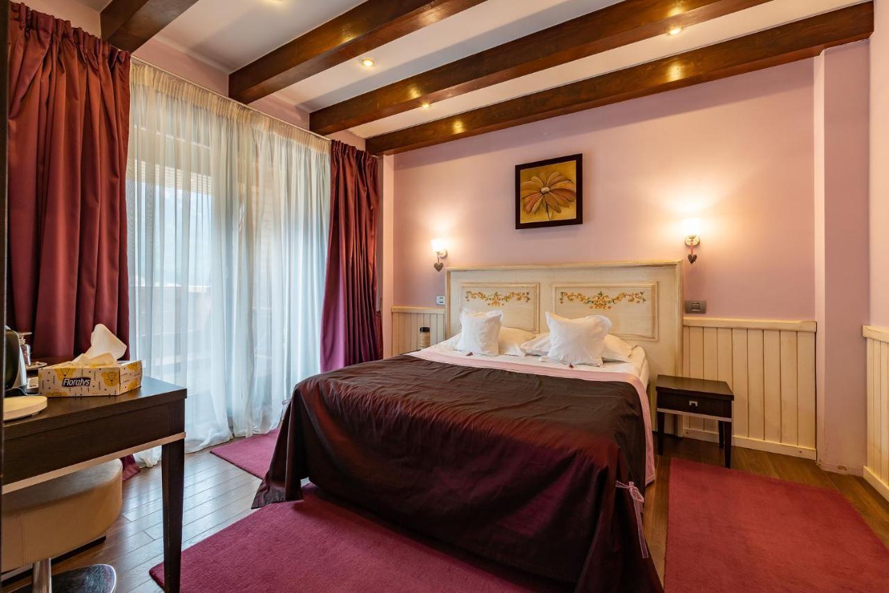 Casa Freya Hotel Busteni Bagian luar foto