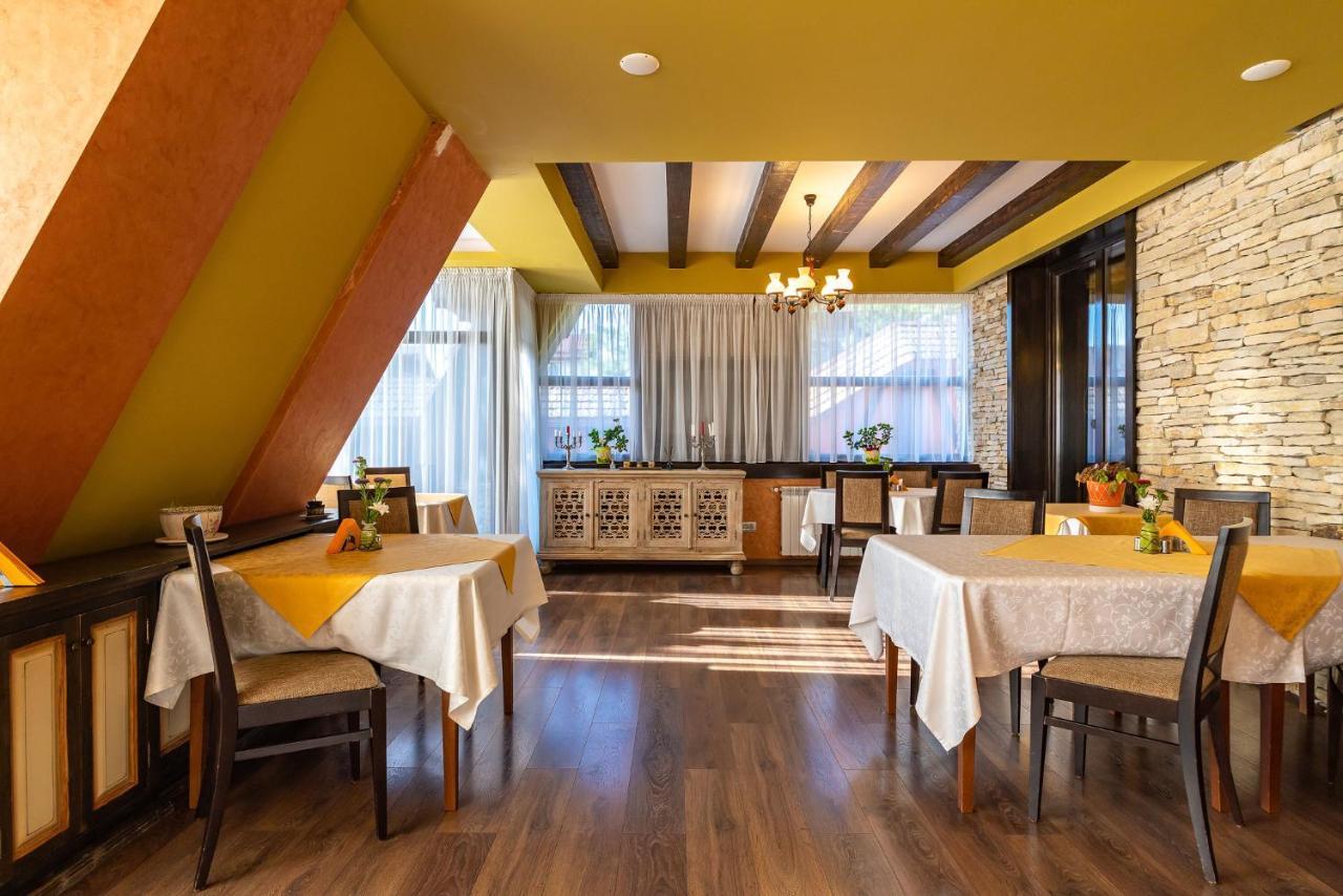 Casa Freya Hotel Busteni Bagian luar foto
