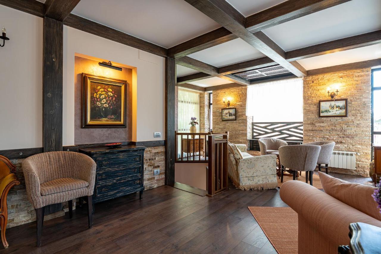 Casa Freya Hotel Busteni Bagian luar foto